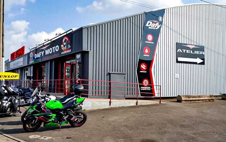 Enseigne extérieur Dafy Moto - Kristoffarts | Covering, Wrapping & PPF à Montauban