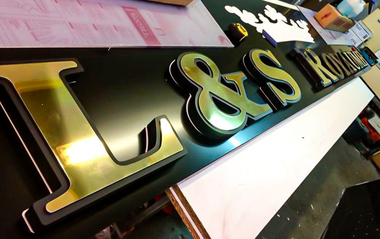 Création Enseigne extérieur L&S Royaume - Kristoffarts | Covering, Wrapping & PPF à Montauban