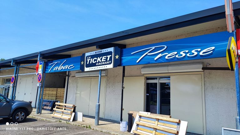 Enseigne de façade tabac presse - Kristoffarts | Covering, Wrapping & PPF à Montauban