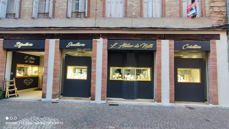 Habillage vitrine et enseignes - Kristoffarts | Covering, Wrapping & PPF à Montauban